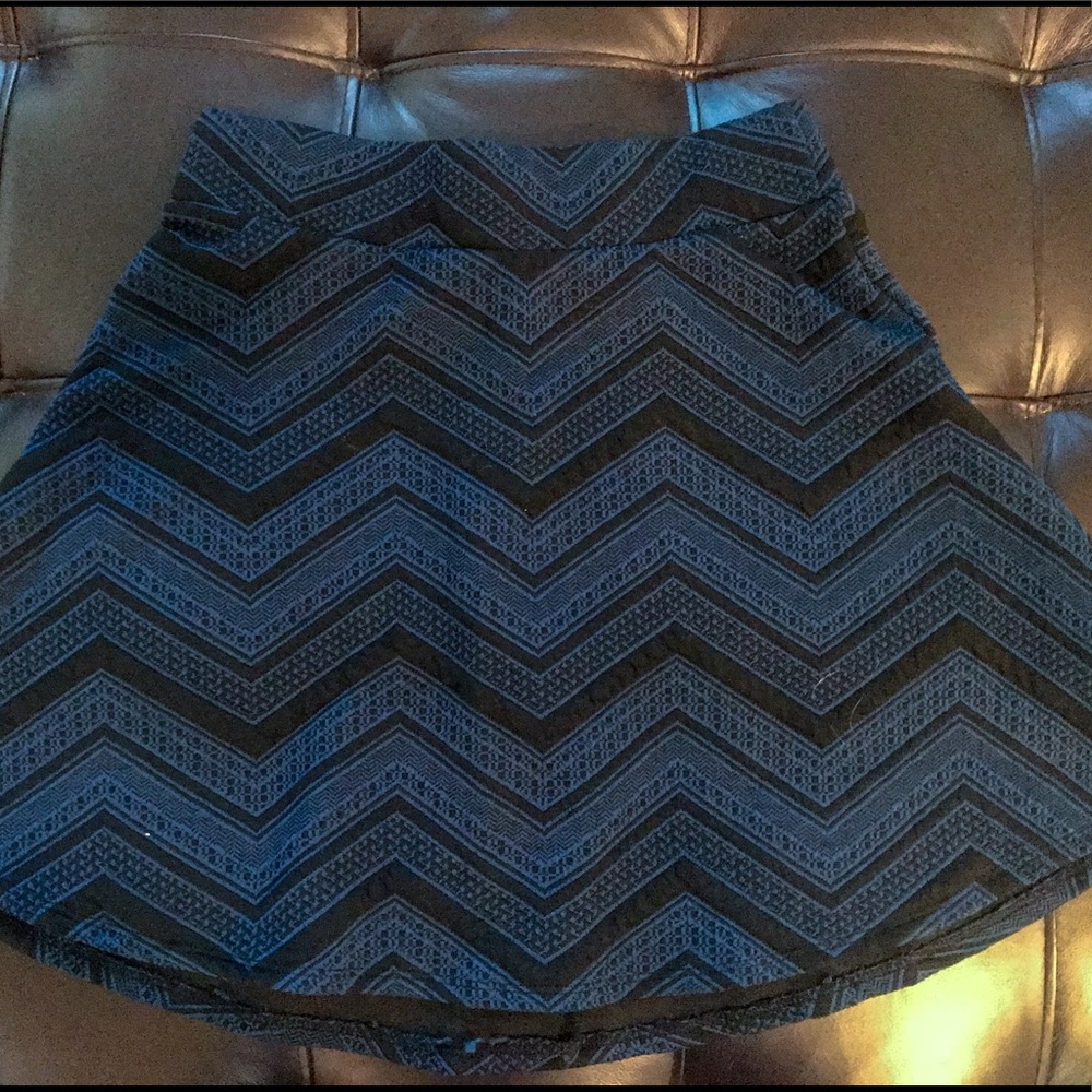 Stoosh Black & Navy Patterned Skirt